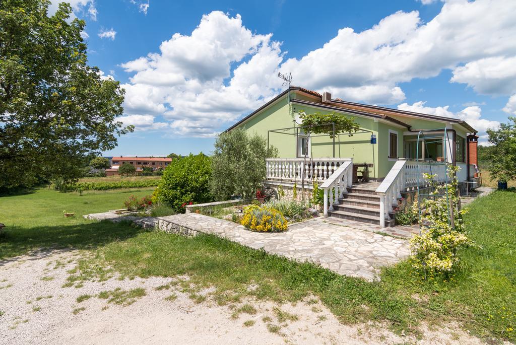 Apartments Cekada Labin  Eksteriør billede